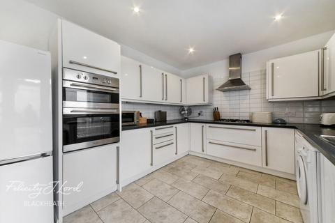 2 bedroom terraced house for sale - Couthurst Road, London