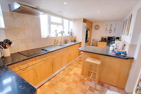 6 bedroom semi-detached house for sale, Knightston Lodge, New Hedges