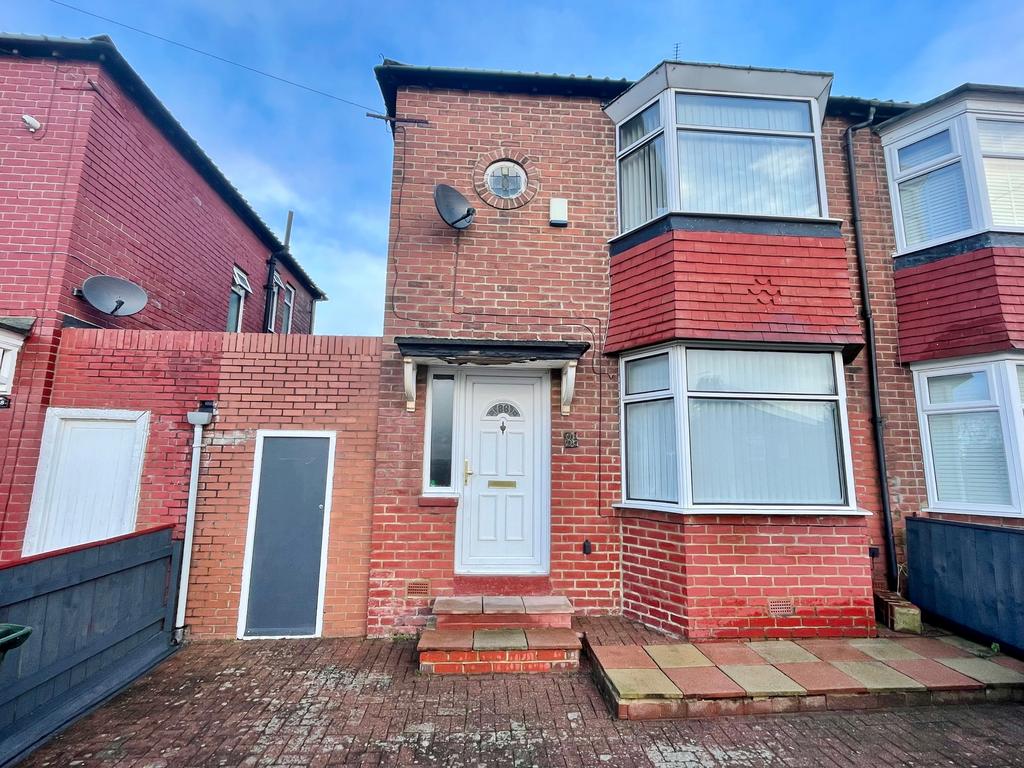 Clifton Road, Elswick, Newcastle upon Tyne, NE4 2 bed terraced house for sale £130,000