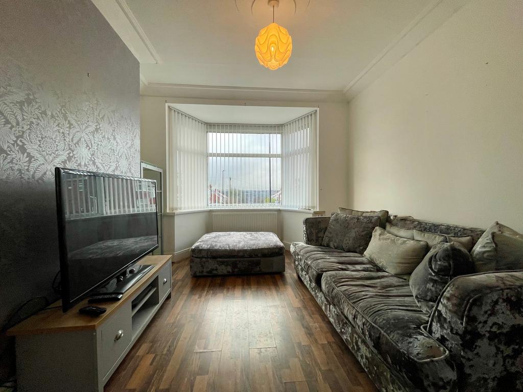 Clifton Road, Elswick, Newcastle upon Tyne, NE4 2 bed terraced house for sale £130,000