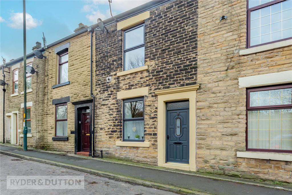 Staley Road, Mossley, OL5 2 bed terraced house for sale £170,000