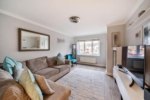 24 Basil Close, Swindon, SN2 2TT
