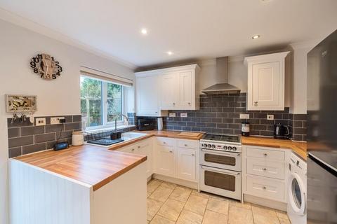 24 Basil Close, Swindon, SN2 2TT