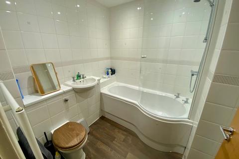 2 bedroom flat for sale - Henry Bird Way, Southbridge, Northampton NN4 8GA