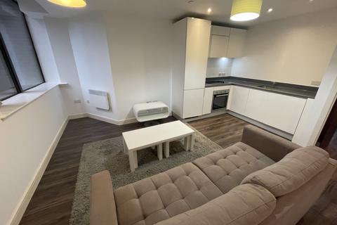 Studio to rent, Broad Street, Birmingham, West Midlands, B15