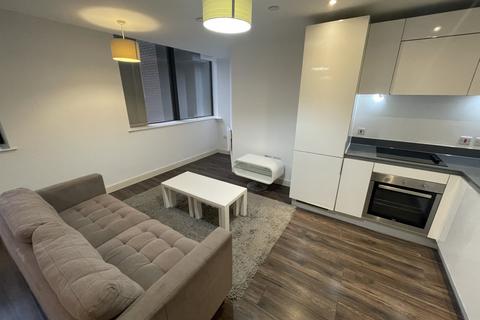 Studio to rent, Broad Street, Birmingham, West Midlands, B15