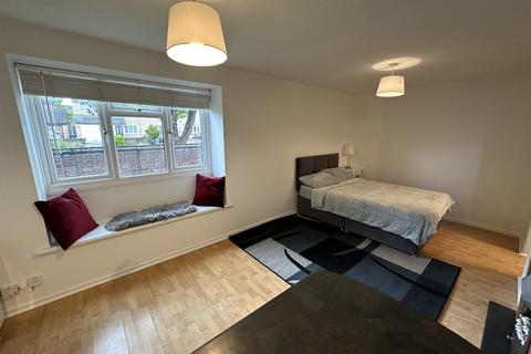 1 bedroom flat for sale, Weston Way, Newmarket, Suffolk