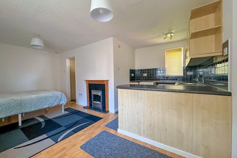 1 bedroom flat for sale, Weston Way, Newmarket, Suffolk