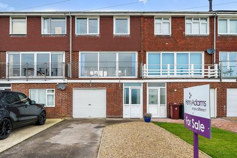 3 bedroom townhouse for sale, Kingsway, Selsey, PO20