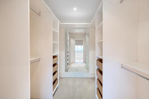 3 bedroom penthouse to rent, Farnham, Surrey GU10