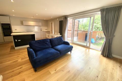 2 bedroom flat to rent, Oak Road, West Didsbury, Manchester, M20