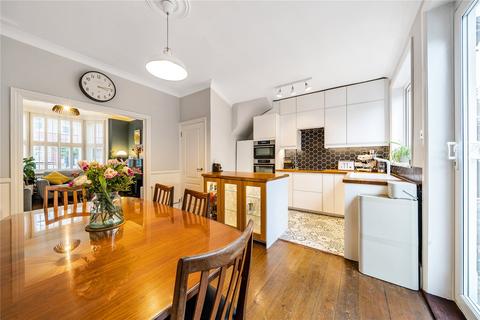9 Lewis Gardens, London, N2 9AN