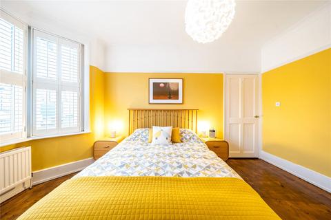9 Lewis Gardens, London, N2 9AN