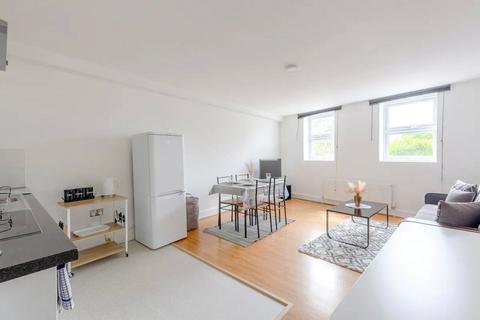 1 bedroom apartment to rent, Burdett Road, London, E3