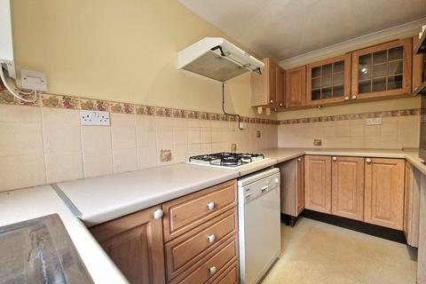 3 bedroom terraced house for sale, Cannell Road, Loddon