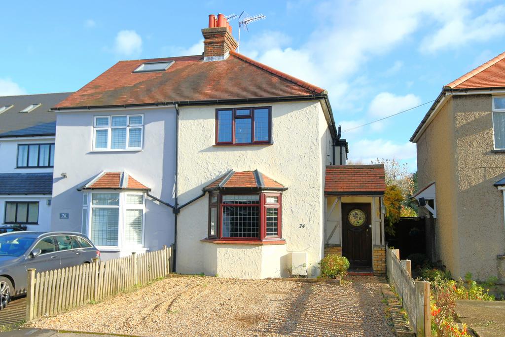 Old Nazeing Road, Broxbourne EN10 3 bed semidetached house £575,000