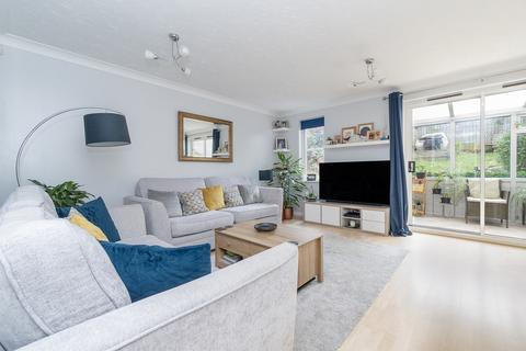 11 Taylor Close, Ottery St Mary, EX11 1QP
