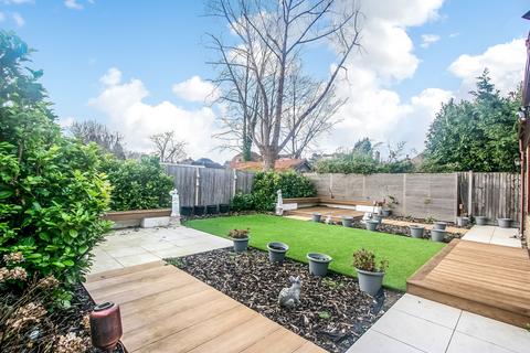 4 bedroom detached house for sale, Peaks Hill, Purley, CR8