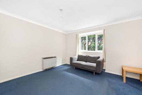 9 Birchend Close, South Croydon, CR2 7DS