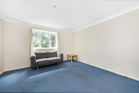 9 Birchend Close, South Croydon, CR2 7DS