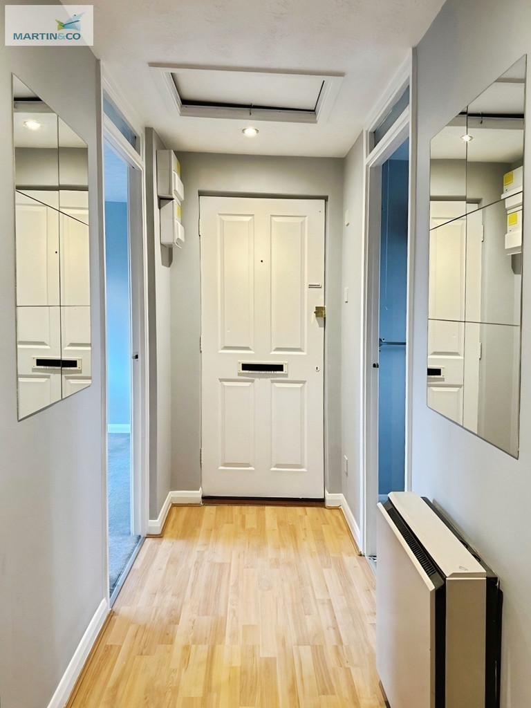 E9de51f8-Longworth 20main 20door