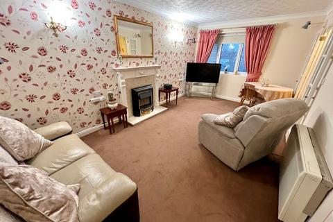 1 bedroom flat for sale, Aynsley Court, Union Road, Shirley