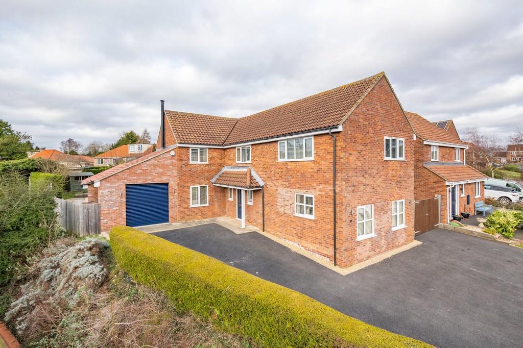 Lister Road, Ipswich IP7 4 bed detached house for sale £550,000