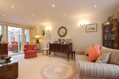 3 bedroom semi-detached house for sale, Londesborough Place, Lymington SO41