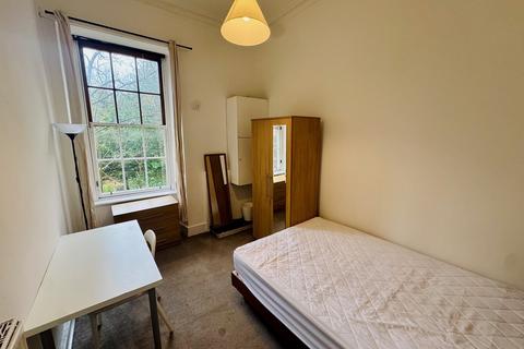 4 bedroom flat to rent, Great Western Road, Woodlands G4