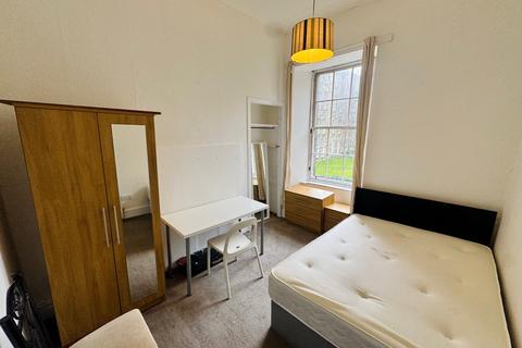 4 bedroom flat to rent, Great Western Road, Woodlands G4