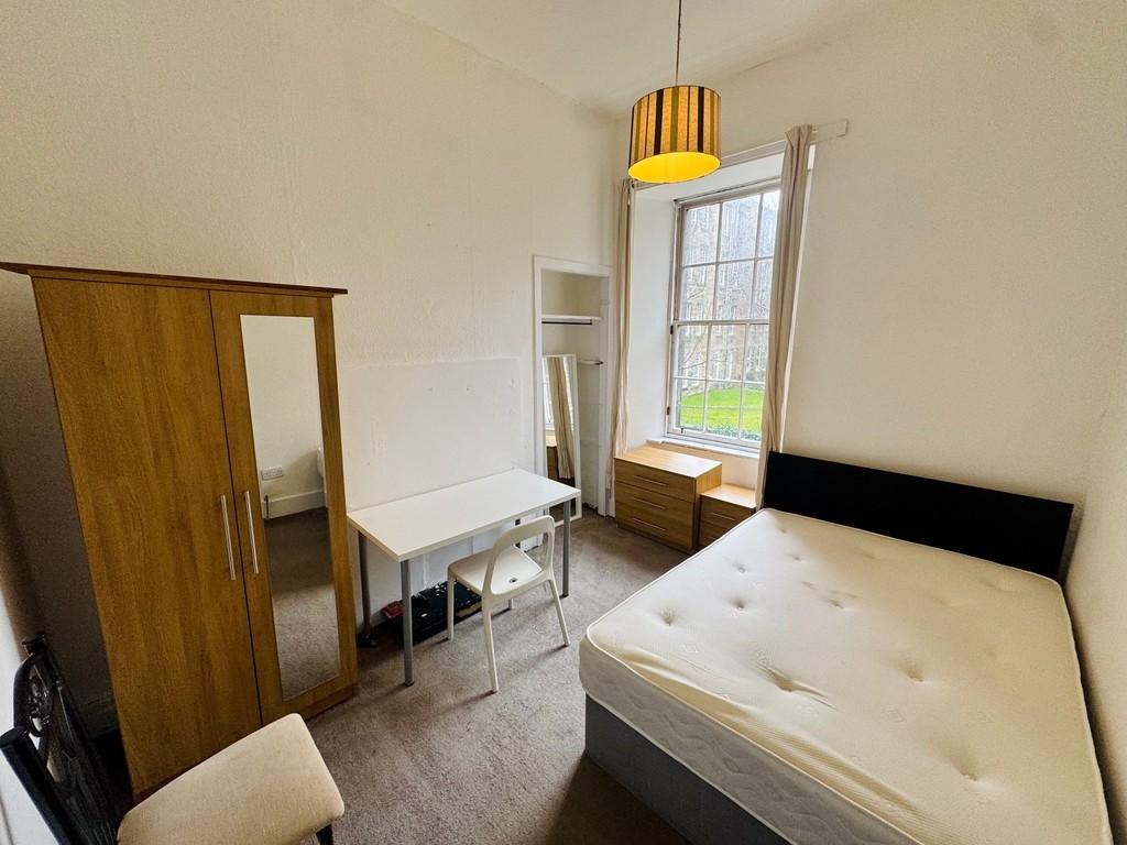 Bedroom4