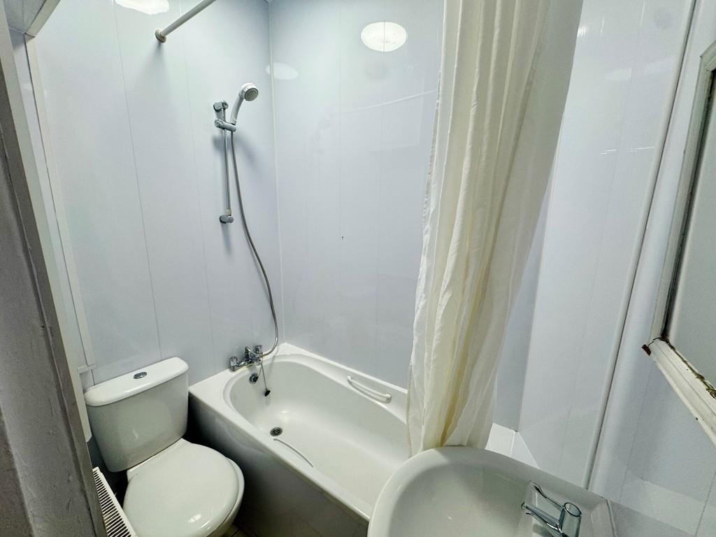 Bathroom1
