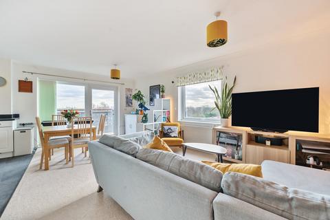 36 Otter Drive, Carshalton, SM5 2FH