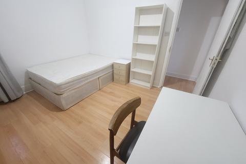 102 Bruce Grove, London, N17 6UZ