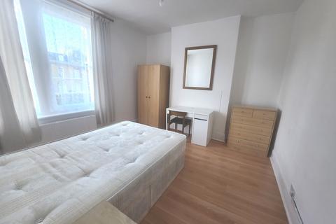 102 Bruce Grove, London, N17 6UZ