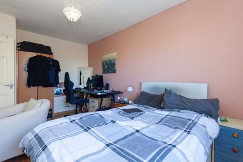 59 Berkeley Road, Thame, OX9 3TN