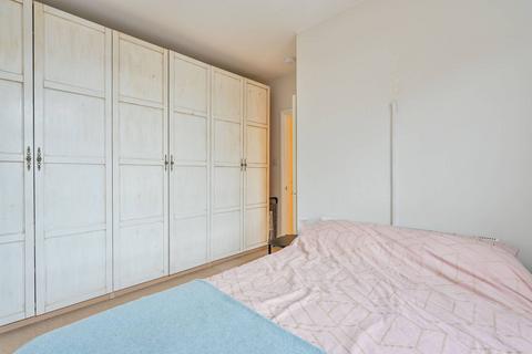 1 bedroom flat for sale, Brighton Road, Surbiton, KT6