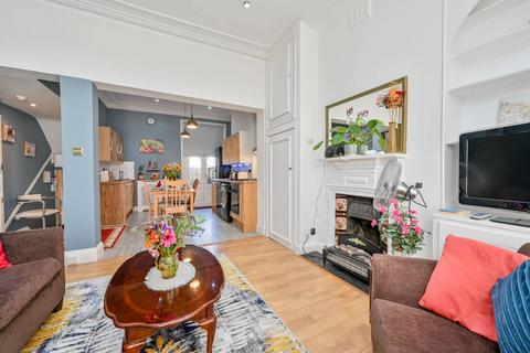 1 bedroom flat to rent - Iffley Road, Brackenbury Village, London, W6