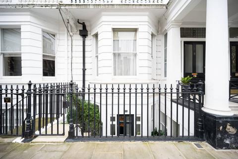 1 bedroom flat for sale, Southwell Gardens, South Kensington, London, SW7