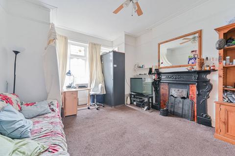 2 bedroom flat for sale, Canterbury Grove, West Norwood, London, SE27