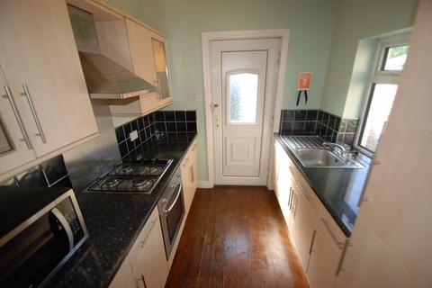 3 bedroom semi-detached house for sale, Trenic Drive, Leeds