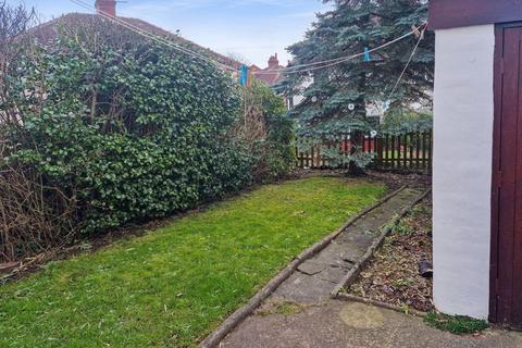 5 Trenic Drive, Leeds, LS6 3DJ
