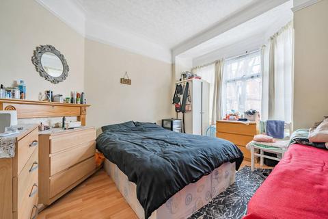 2 bedroom terraced house for sale, Russell Avenue,, Wood Green, London, N22