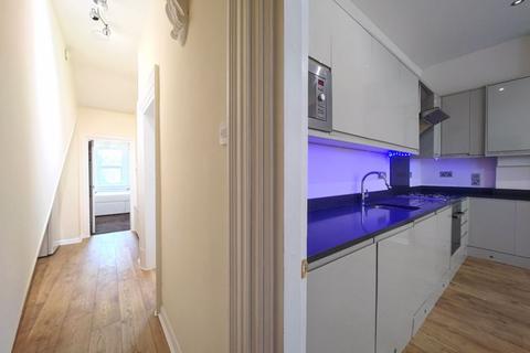 2 bedroom flat to rent - Eglinton Hill, Plumstead, London SE18