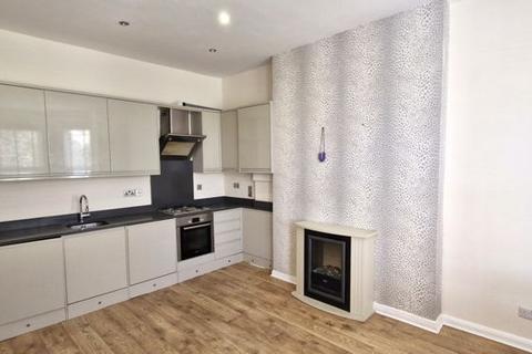 2 bedroom flat to rent, Eglinton Hill, Plumstead, London SE18