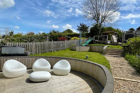 15 Ventonleague Row, Hayle, TR27 4EJ