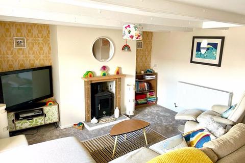 15 Ventonleague Row, Hayle, TR27 4EJ