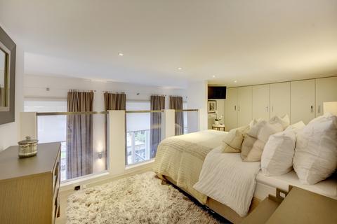 1 bedroom apartment for sale, Ennismore Gardens, Knightsbridge, SW7