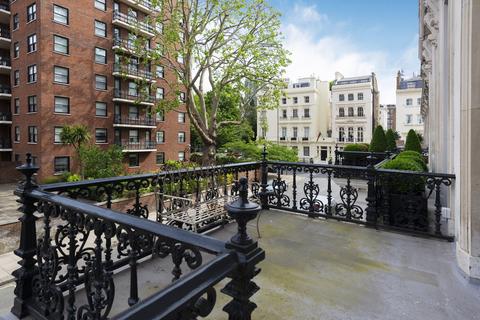 1 bedroom apartment for sale, Ennismore Gardens, Knightsbridge, SW7