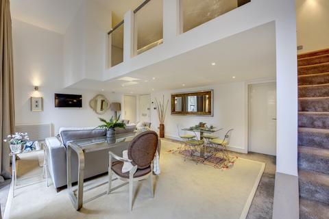 1 bedroom apartment for sale, Ennismore Gardens, Knightsbridge, SW7